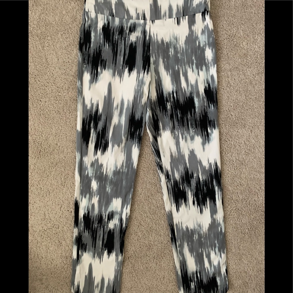 Krazy Larry Pull On Ankle Pant size 4 New without tags - Picture 2 of 3